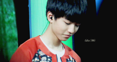 #王俊凯# #TFBOYS王俊凯# #TFBOYS:150211 央视网络春晚 cr：_赖咩er