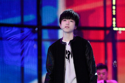 #王俊凯# #TFBOYS王俊凯# #TFBOYS:141231江苏卫视跨年 cr：THRONE-问鼎