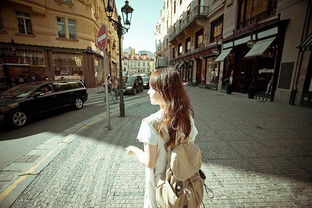 为何你能携手一世，我却单形影只