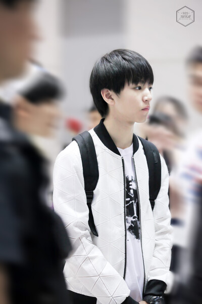 #王俊凯# #TFBOYS王俊凯# #TFBOYS:150516 重庆至首尔cr：AllKill0921