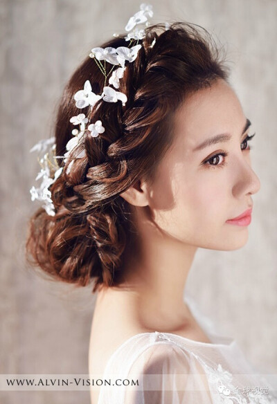 新娘盘发