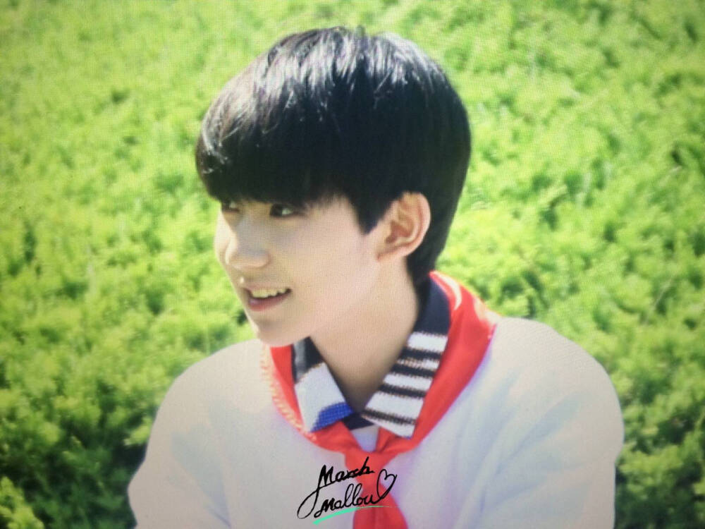 #TFBOYS颜值担当王源# 谁家的中学生长的这么好看