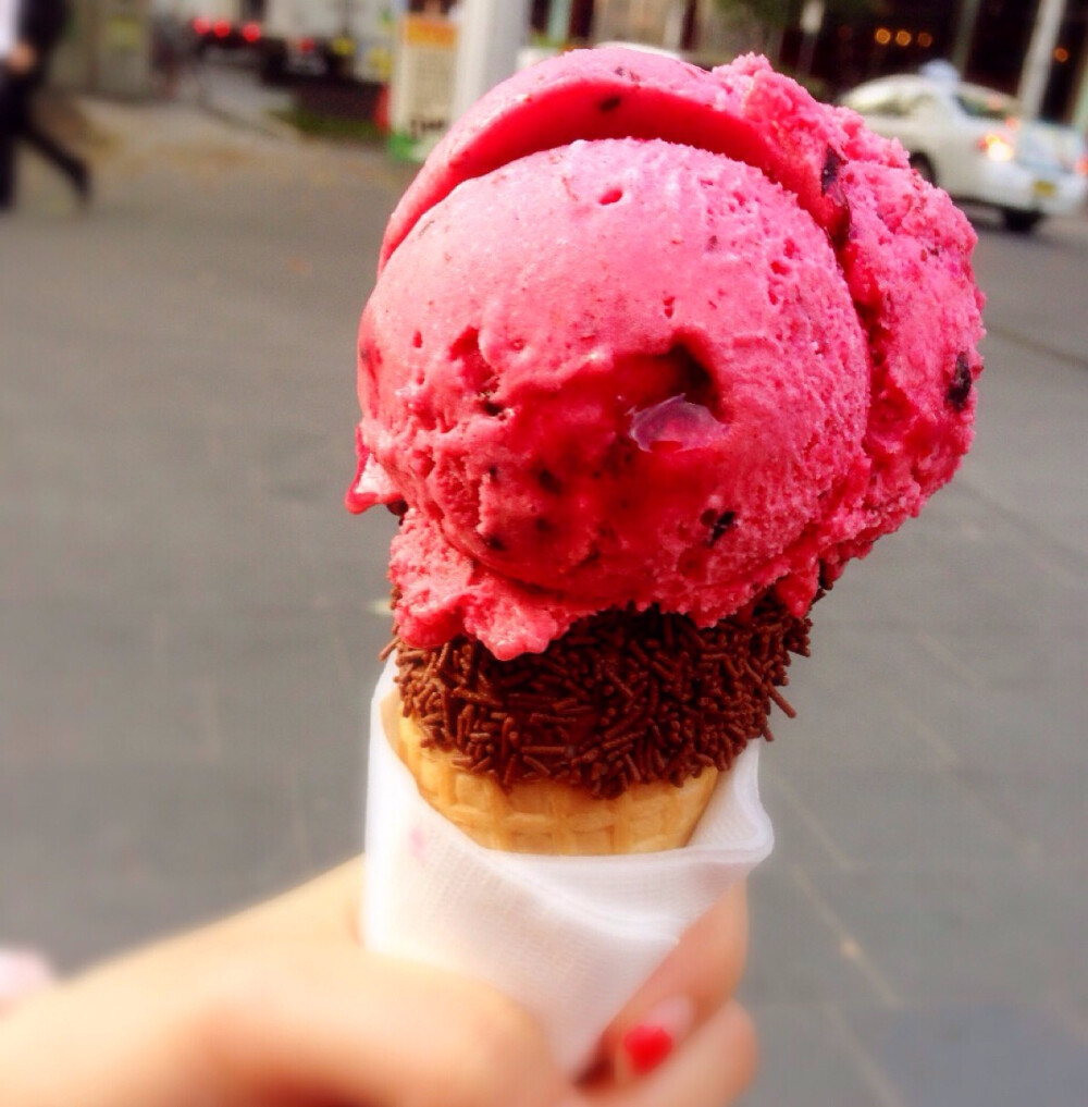 rasberry ice cream