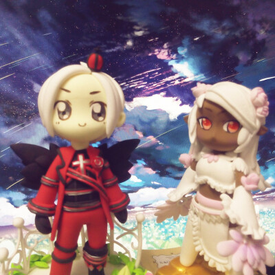 朋友订的DN牧师和我做给自己的DN舞娘，合照合照啦，都是嫁衣套