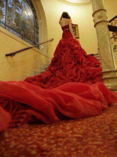 红色完美婚纱