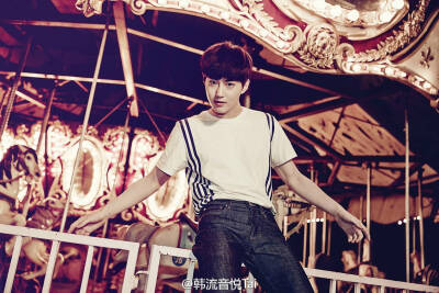 #EXO##金俊绵#《LOVE ME RIGHT》个人预告照公开~！大图甚点，血槽已空！