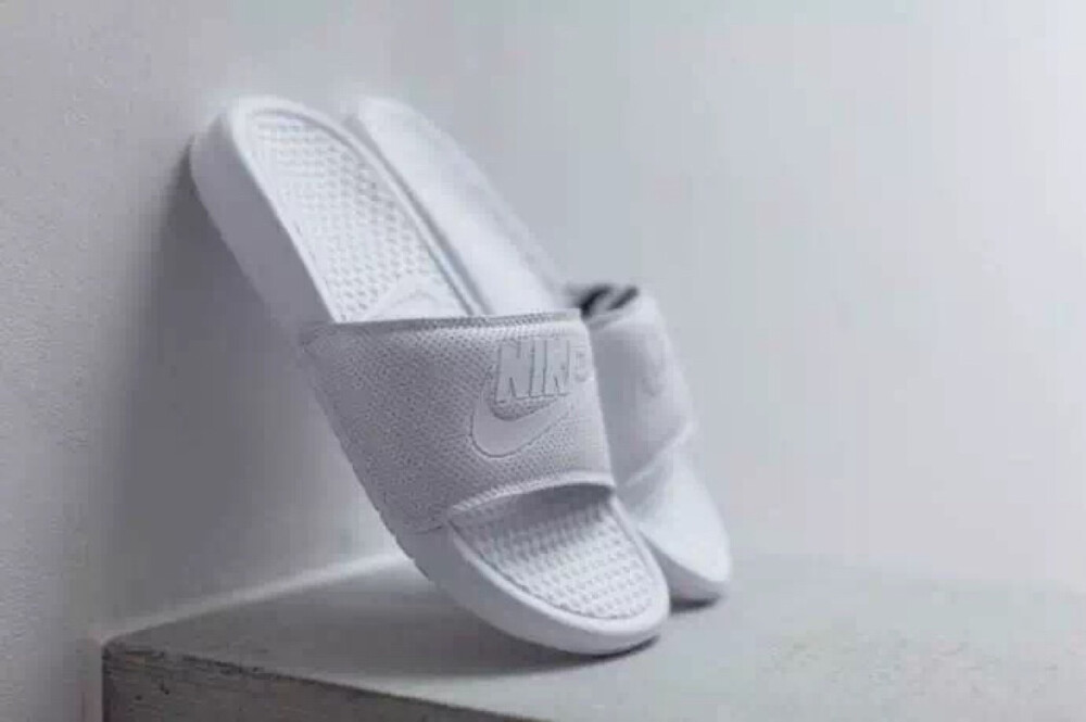 Nike Benassi JDI &amp;quot; French Open &amp;quot; QS 拖鞋