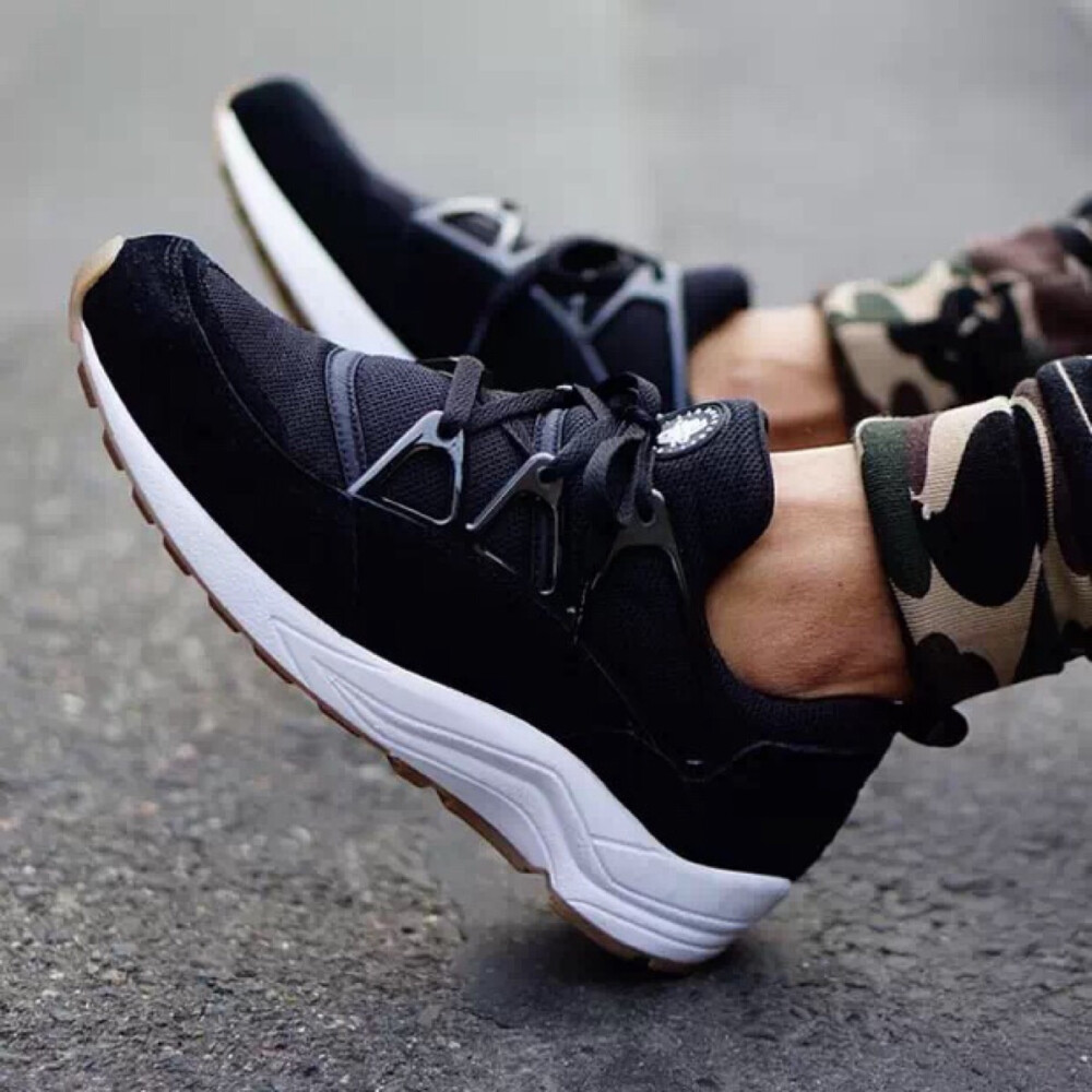 Nike Air Huarache Light