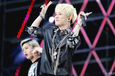 block b 朴经