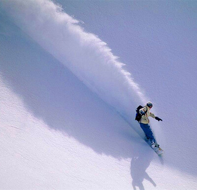 极美的阿尔卑斯高山滑雪。