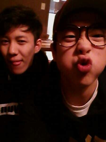 block b P.O 朴经