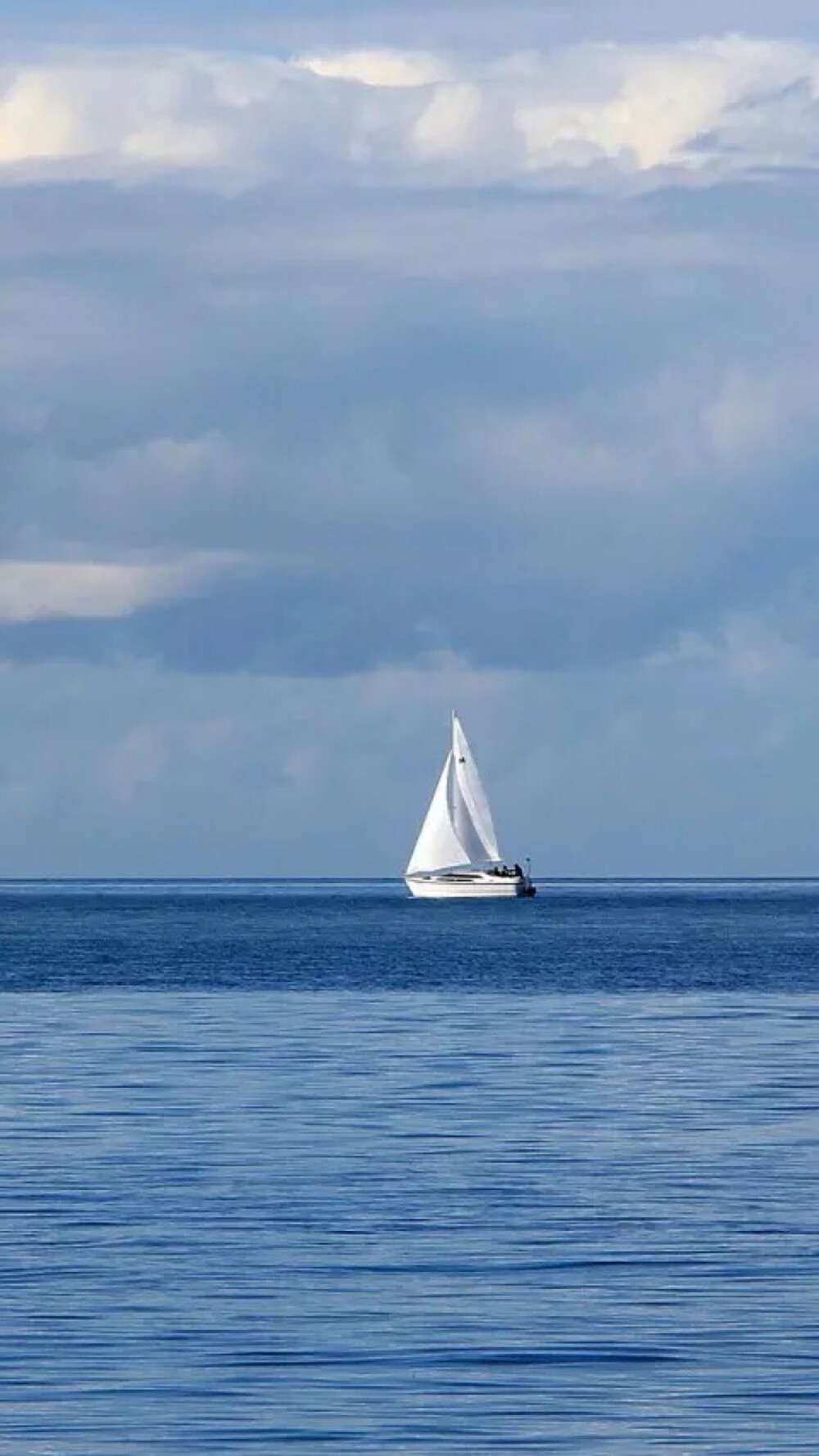 帆船起航唯美风景壁纸锁屏大海与帆船的绝妙配合