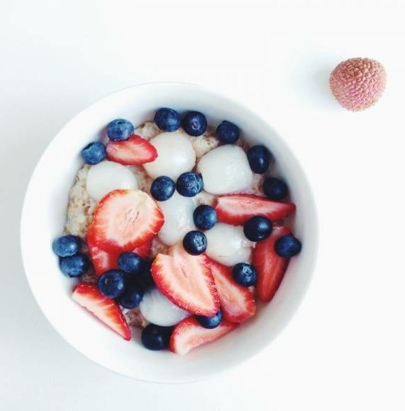 breakfast 蓝莓草莓麦片