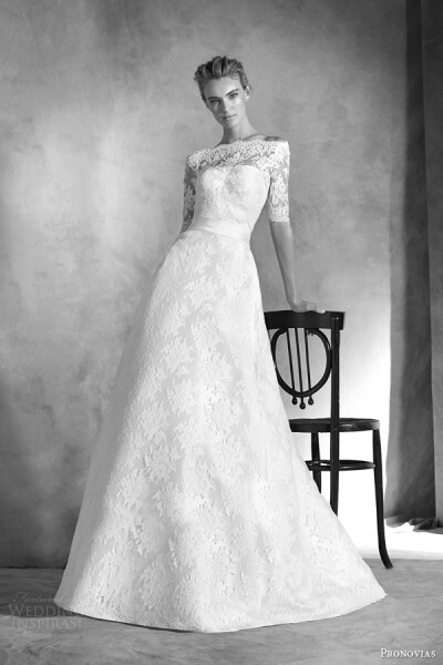 西班牙国宝级婚纱品牌Pronovias 发布旗下 Atelier Pronovias 2016春夏高定婚纱系列，本季婚纱设计新颖、美观大方，手工打造的婚纱更显奢华高贵。