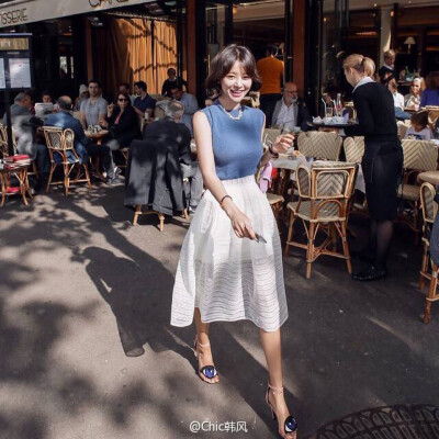 夏季搭配 女生穿搭 背心加半身长裙