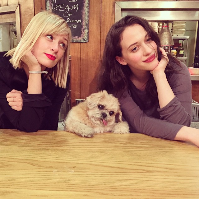 Kat Dennings 凯特·戴琳斯 Beth Behrs 贝丝·比厄