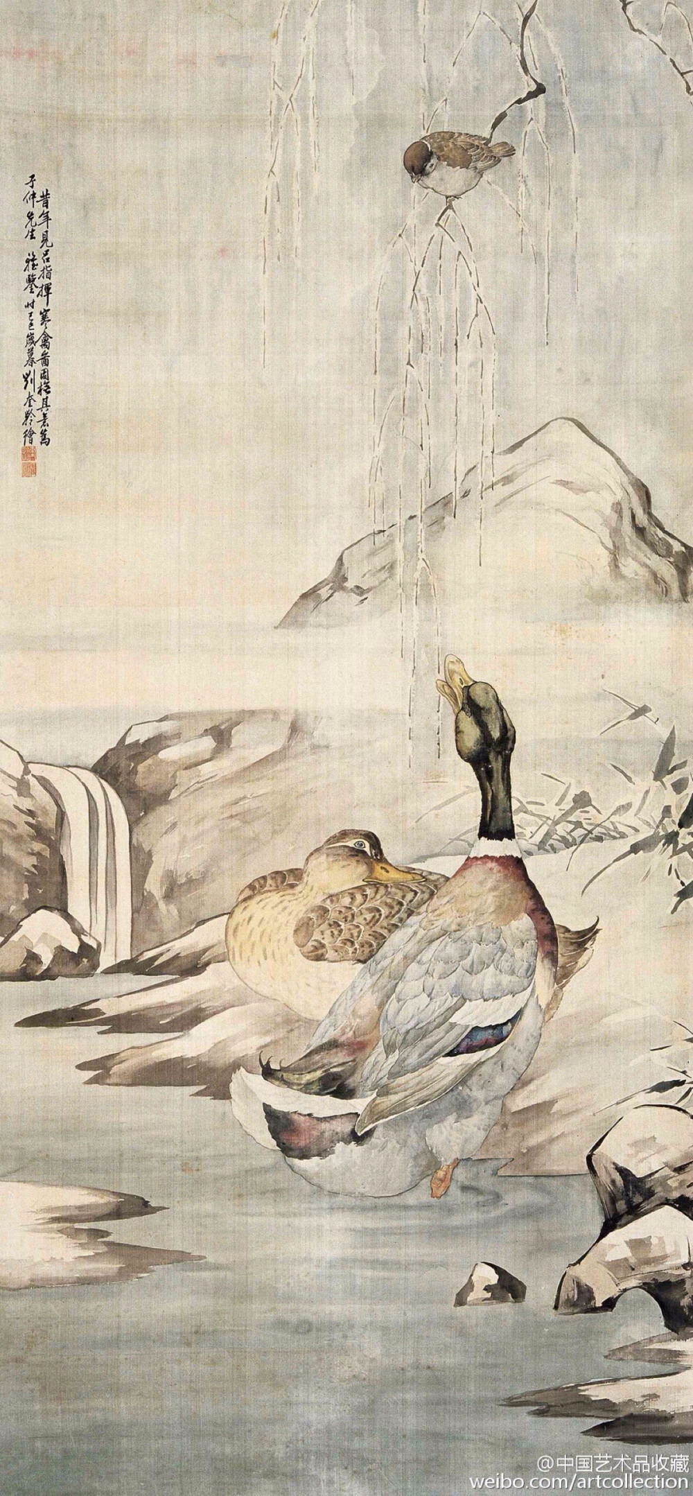 【 刘奎龄 《禽兽图》 】刘奎龄（1885-1967）是现代著名的动物画家。尤以狮虎见长，师法郎世宁，兼取吕纪、易元吉、恽南田、沈诠诸家，其作品在表现方法上极富创造性，他善于观察物象的神态精神，能将生动逼真的动物形象，纳入幽淡宁静的大自然中，构成了区别于古代走兽画的独特意境。