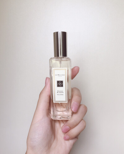 #安利好货# Jo Malone 祖玛龙橙花香水。不腻不媚俗，酸甜的清新果香，不会错的