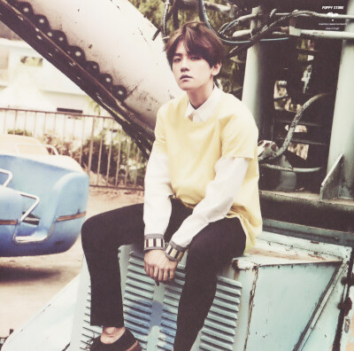 EXO 边伯贤 Baekhyun #Love Me Right 专辑内页扫图