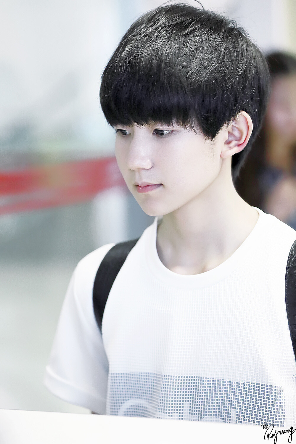 TFBOYS王源 150516重庆赴首尔 cr:-RoyWang1108-