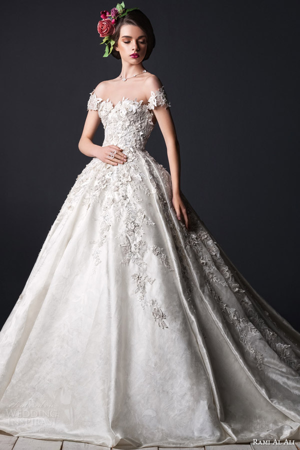 Rami Al Ali 2015 Wedding Dresses。叙利亚的设计师Rami Al Ali 2015婚纱礼服打造了绚丽复古的新娘典范，带来了一种意想不到的嫁衣典范。在最新的设计作品中表达了全新的新娘时尚理念，优雅的风格与华丽的细节凸显了新娘嫁衣的与众不同。