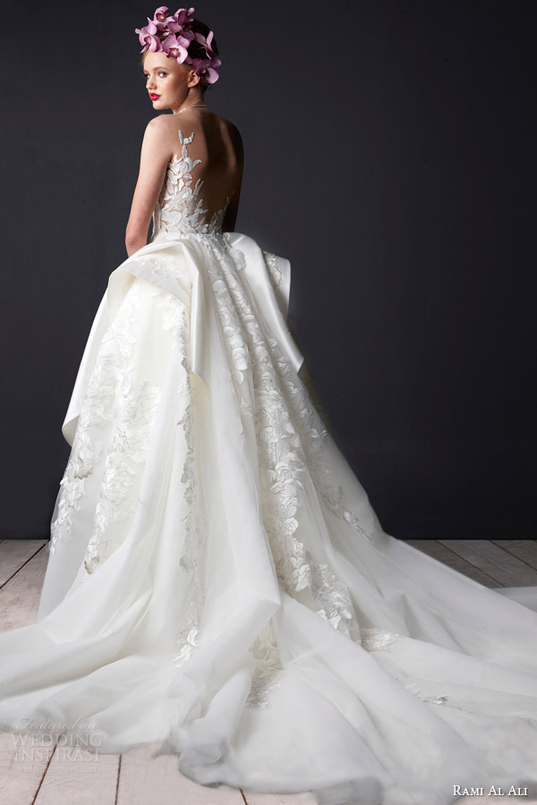 Rami Al Ali 2015 Wedding Dresses。叙利亚的设计师Rami Al Ali 2015婚纱礼服打造了绚丽复古的新娘典范，带来了一种意想不到的嫁衣典范。在最新的设计作品中表达了全新的新娘时尚理念，优雅的风格与华丽的细节凸显了新娘嫁衣的与众不同。