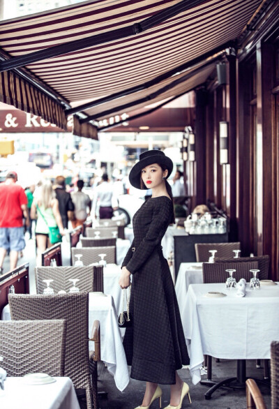 【蒋梦婕 in NewYork】 壁纸 明星 街拍 画报 服饰 《红楼梦》《百年情书》《被遗弃的秘密》《蒸发太平洋》《三少爷的剑》《完美假妻168》《小河亲过我的脸》《绝命追踪》《翻身姐妹》《说好的幸福》《一克拉梦想》