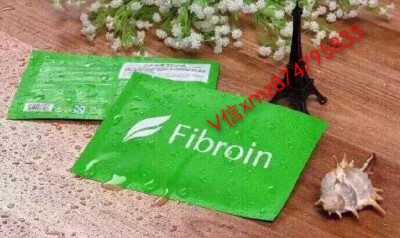 Fibroin童颜蚕丝面膜 3⃣.7⃣.片面膜论. 3⃣片达到初步保湿效果、 7⃣片保湿美白提亮、 片一般会有个大致改善， 而且我们皮肤都有一个新陈代谢。 2⃣8⃣天坚持使用，达到养护合一哦.