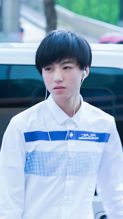 TFBOYS王俊凯cr:LOGO