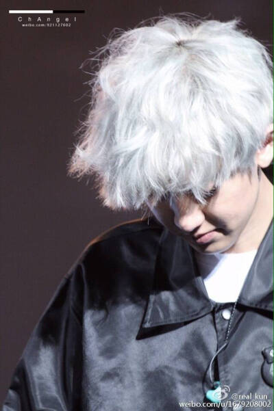 朴灿烈 侵删 出处水印