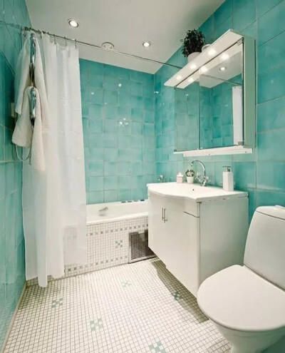 薄荷绿浴室