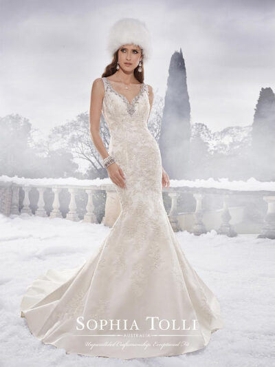 Sophia Tolli 2015 AW Bridal Collection——冰雪中的嫁衣