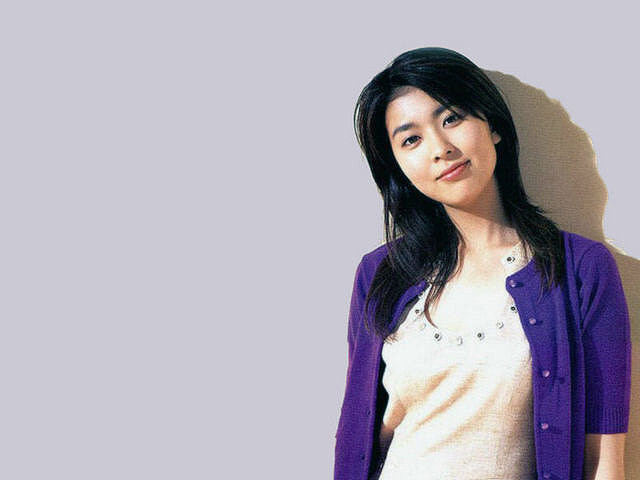 我不需要那个人有多完美,我只需要那个人能让我感觉到,我就是唯一.