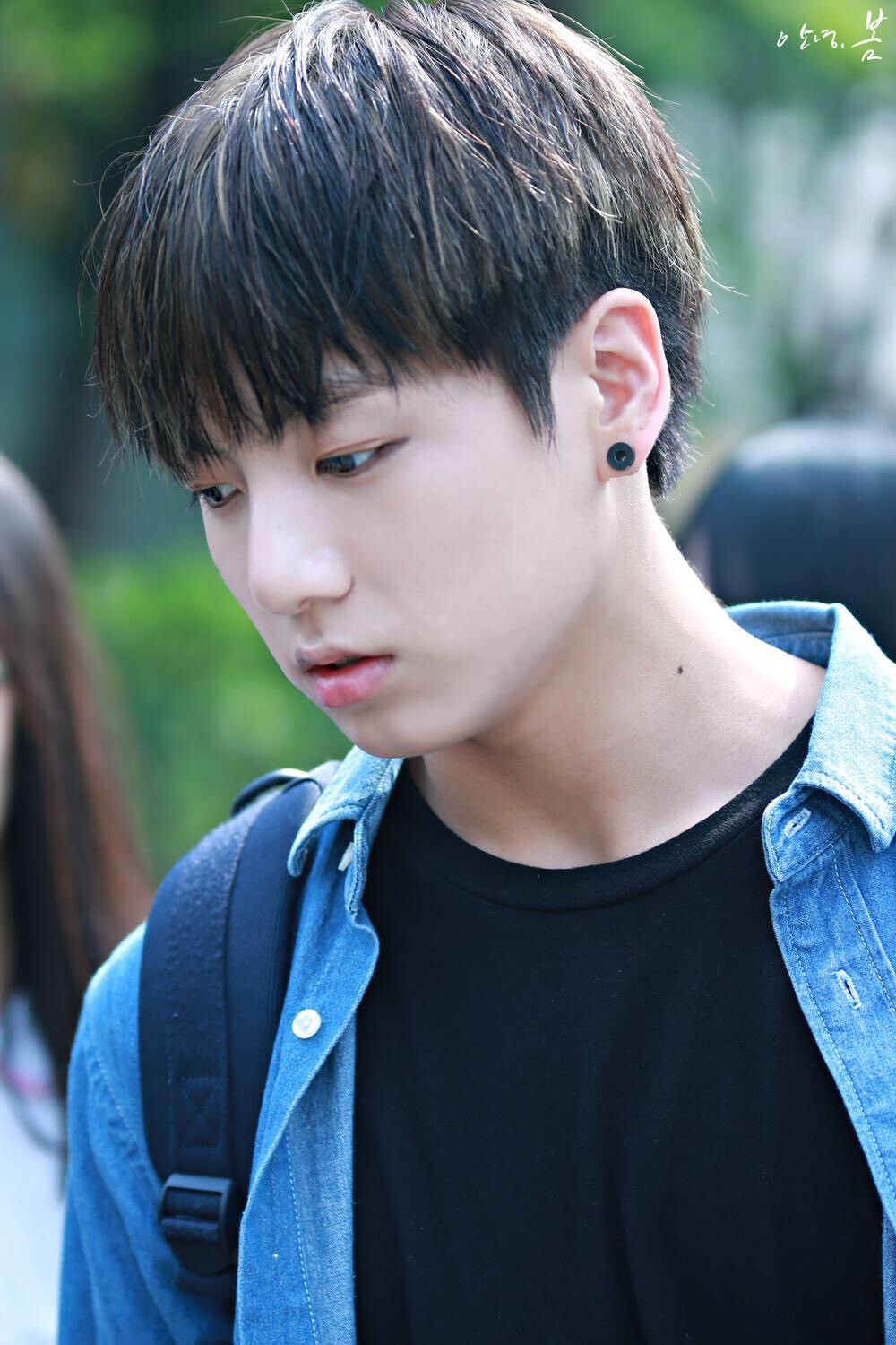 bts防弹少年团 黄金忙内 田柾国 呆萌 [图片出处见logo]