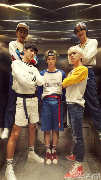 SHINee