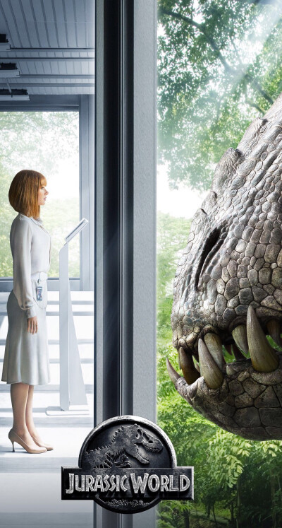 《侏罗纪世界》（Jurassic World）是环球影业和传奇影业出品的一部科幻冒险电影，为《侏罗纪公园》系列第四部，由科林·特莱沃若执导，克里斯·帕拉特、布莱丝·达拉斯·霍华德主演，2015年6月10日于在中国大陆上映