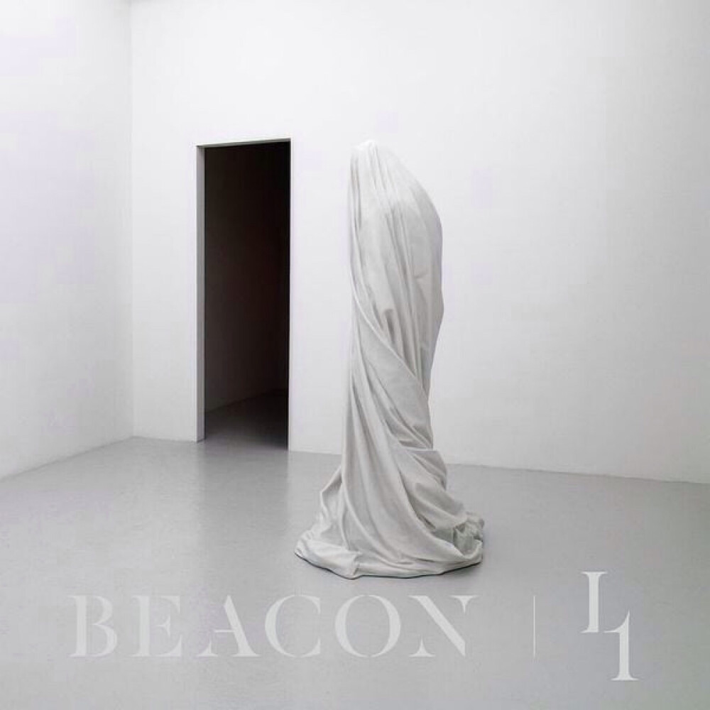 L1 -Beacon 来自GHOSTLY INTERNATIONAL厂牌的Beacon 一贯保持其优秀的艺术设计及音乐水准 本专在视觉呈现上下了很大功夫 值得肯定