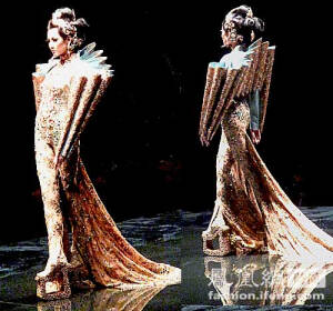 郭培  龙的故事  玫瑰坊  一千零二夜  高级服装定制  时装秀  中国风  中国嫁衣