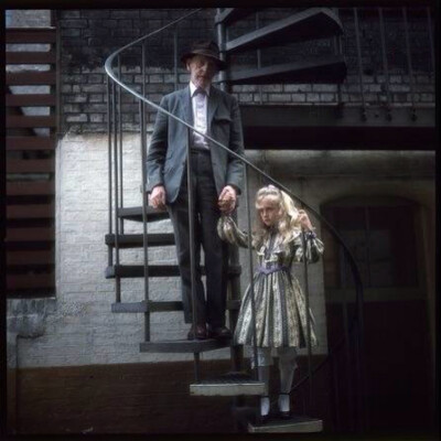 少女爱丽丝，摄于沢渡朔。