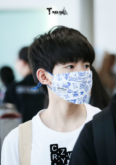 TFBOYS王源 150528 重庆赴北京 cr：Timeless凯源站