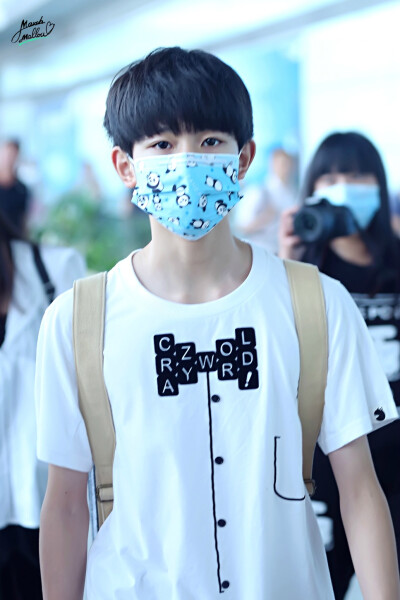 TFBOYS王源 150528 重庆赴北京 cr：marshmallow1108