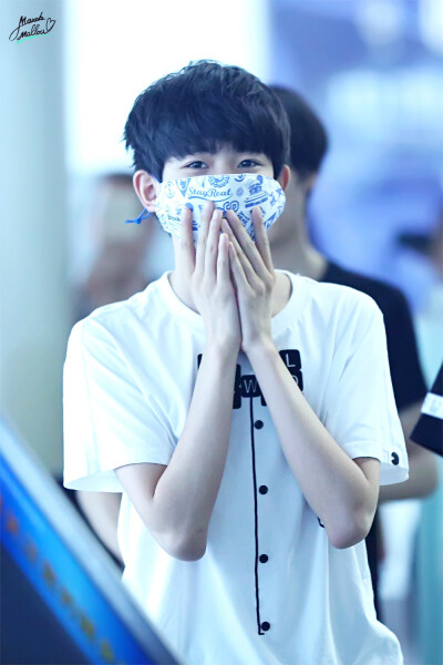 TFBOYS王源 150528 重庆赴北京 cr：marshmallow1108