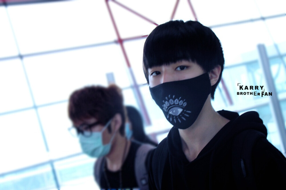 TFBOYS王俊凯 2015.05.28 重庆江北机场-北京首都机场。