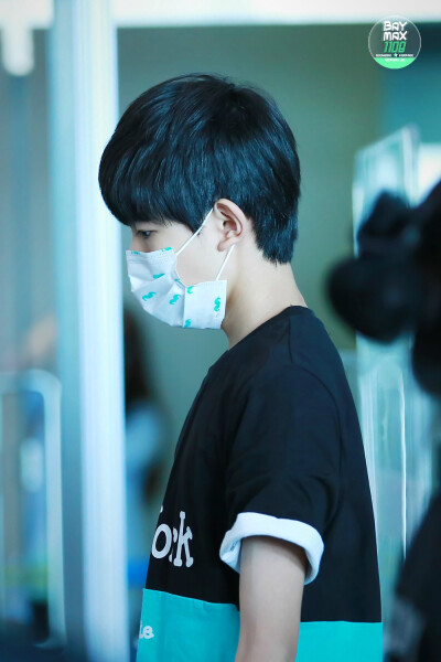 TFBOYS王源 150529 北京返重庆 cr：Baymax1108