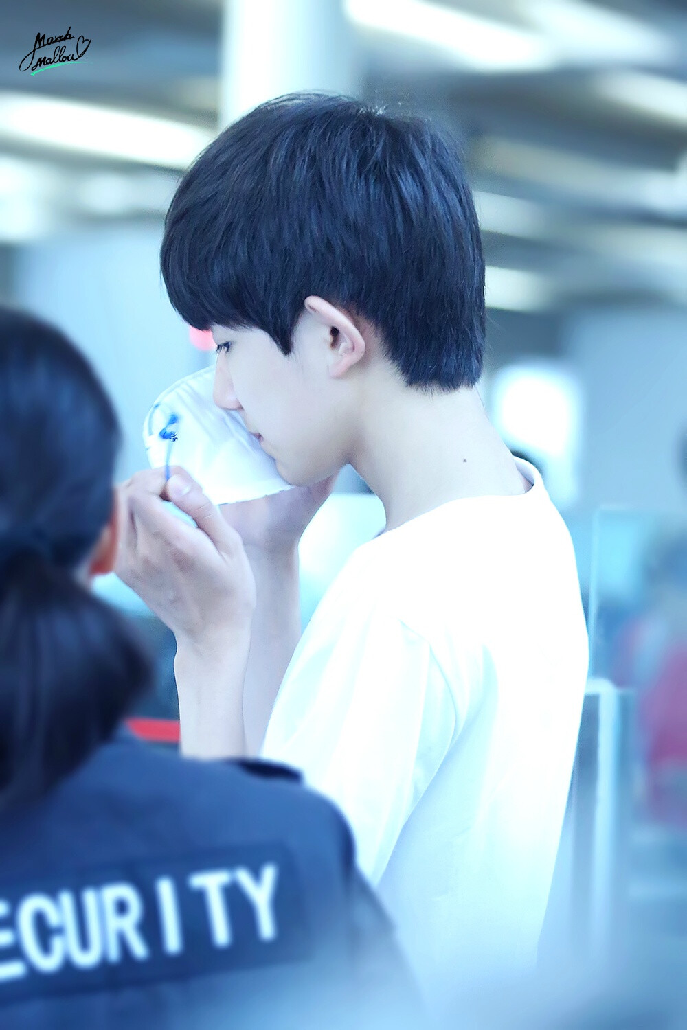 TFBOYS王源 150528重庆赴北京 cr:marshmallow1108