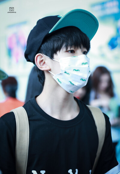 TFBOYS王源 150529北京返重庆 cr:lovehotic