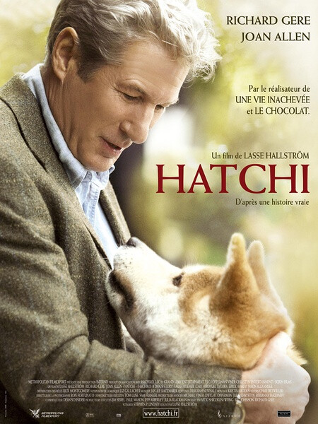 「忠犬八公的故事｜ Hachi: A Dog's Tale」改编自1933年发生在日本的真实故事，由莱塞·霍尔斯道姆执导，理查·基尔、琼·艾伦和萨拉·罗默尔等联袂出演。
影片讲述一位大学教授收养了一只小秋田犬，取名“八公”。之后的每天，八公早上将教授送到车站，傍晚等待教授一起回家。不幸的是，教授因病辞世，再也没有回到车站，然而八公在之后的9年时间里依然每天按时在车站等待，直到最后死去。
tips: 巨感人，催泪弹，不想说话…qwq