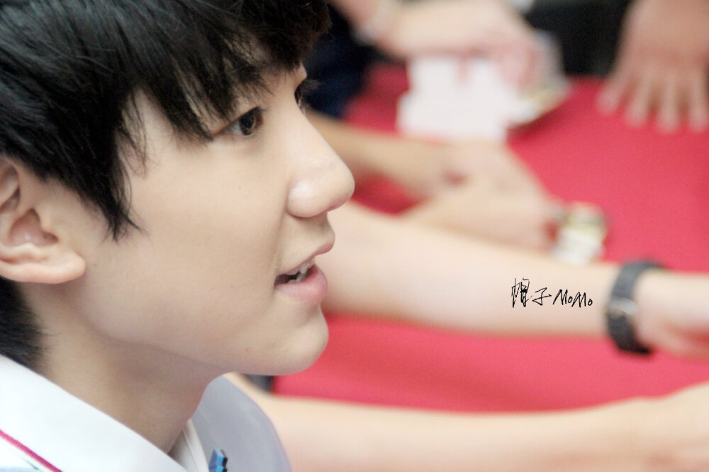 TFBOYS王源 140803粉丝答谢会 cr:帽子MoMo