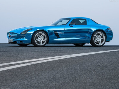 Mercedes-Benz (奔驰) SLS AMG Coupe Electric Drive