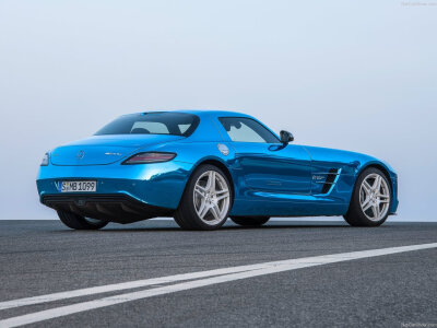 Mercedes-Benz (奔驰) SLS AMG Coupe Electric Drive